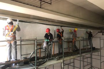 Instalação de lâminas de carbono em projeto de reforço estrutural realizado em Botafogo - RJ