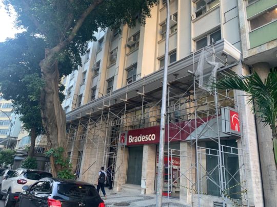 Recuperação estrutural e impermeabilização de marquise